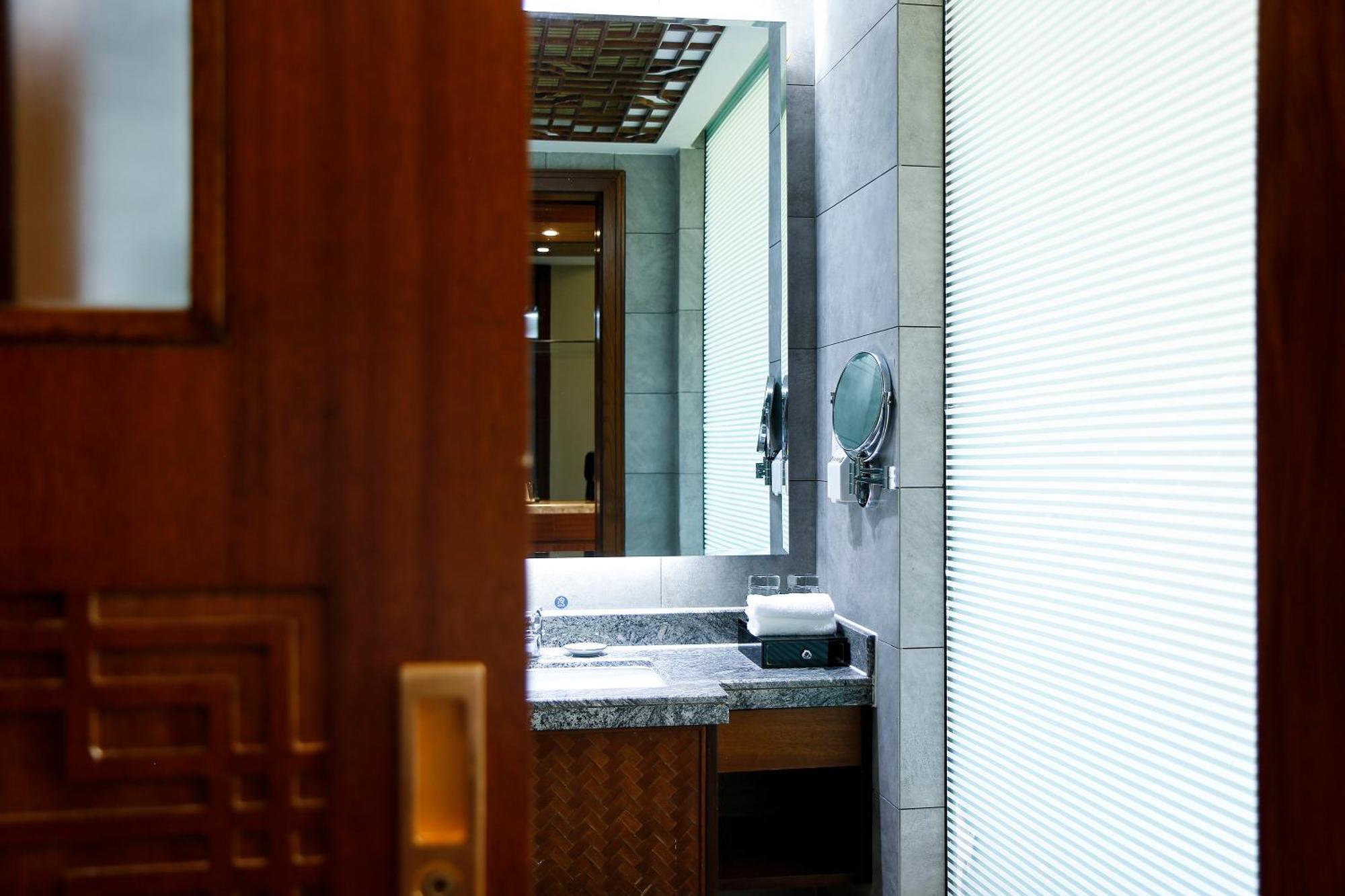 סניה Luhuitou State Guesthouse & Resort מראה חיצוני תמונה
